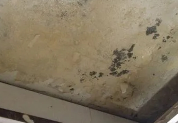 肇州阳台漏水维修公司分享下肇州卫生间渗水维修需要注意哪些问题。